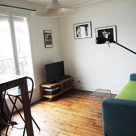 2 Pieces Avec Balcon Plein Sud Paris Exterior foto